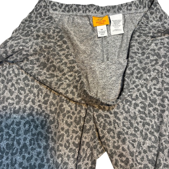 Ruby Rd. Grey Leopard Print pull on pants 1x - Picture 4 of 6